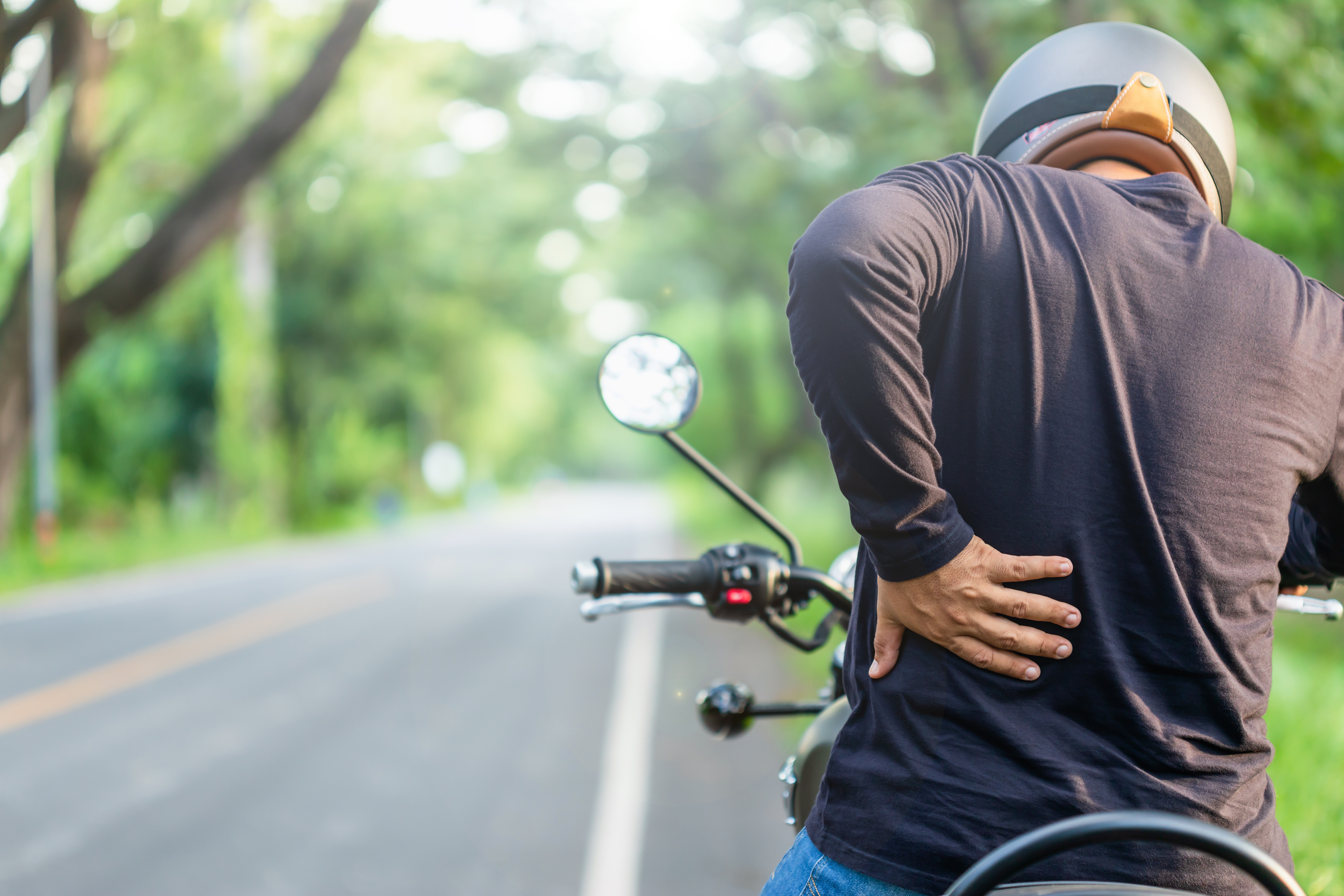 Why Spine Problems Are Very Common in Bike Riders and Delivery Boys
